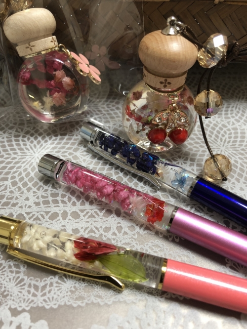 春のウキウキハーバリウム